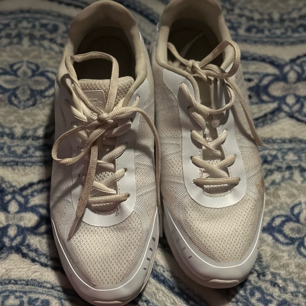 Women’s cheer shoes.